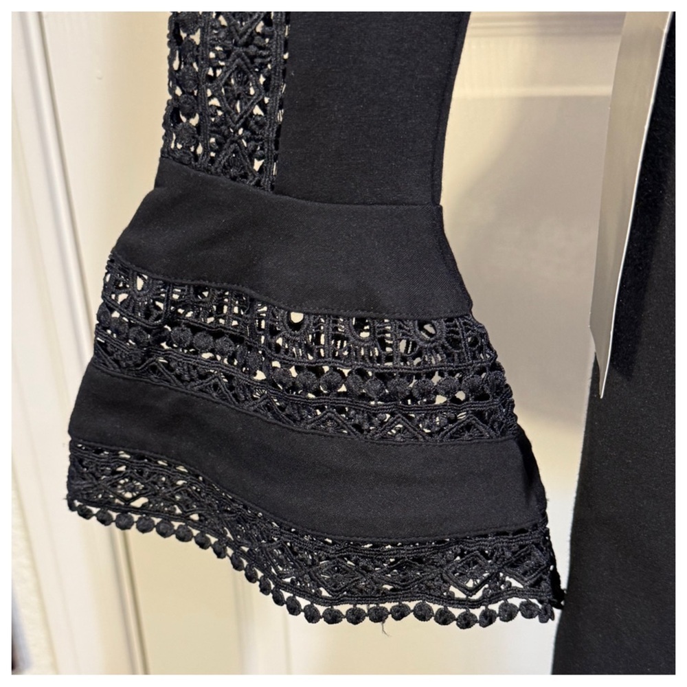 NWT! Bebe RUFFLE BELL SLEEVE ROMPER - Picture 5 of 11